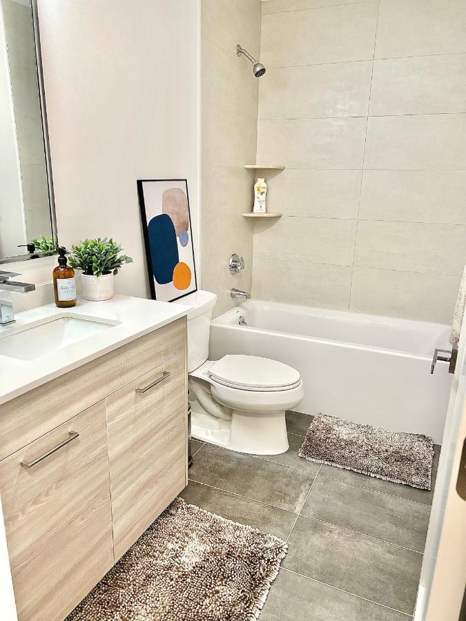 Modern 2 Bed Furnished Apartment In Quincy Ngoại thất bức ảnh